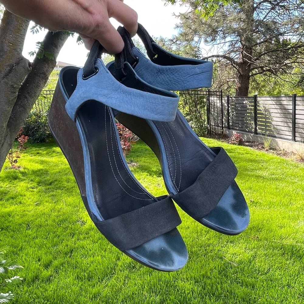 Camper size 40 wedge heel strappy blue suede sandals, US 9